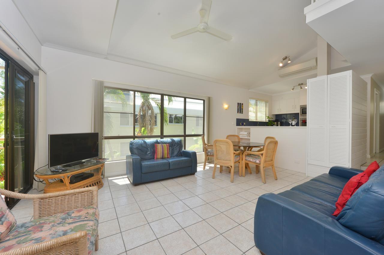 Driftwood Mantaray - Official Onsite Reception And Check In Aparthotel Port Douglas Exteriör bild