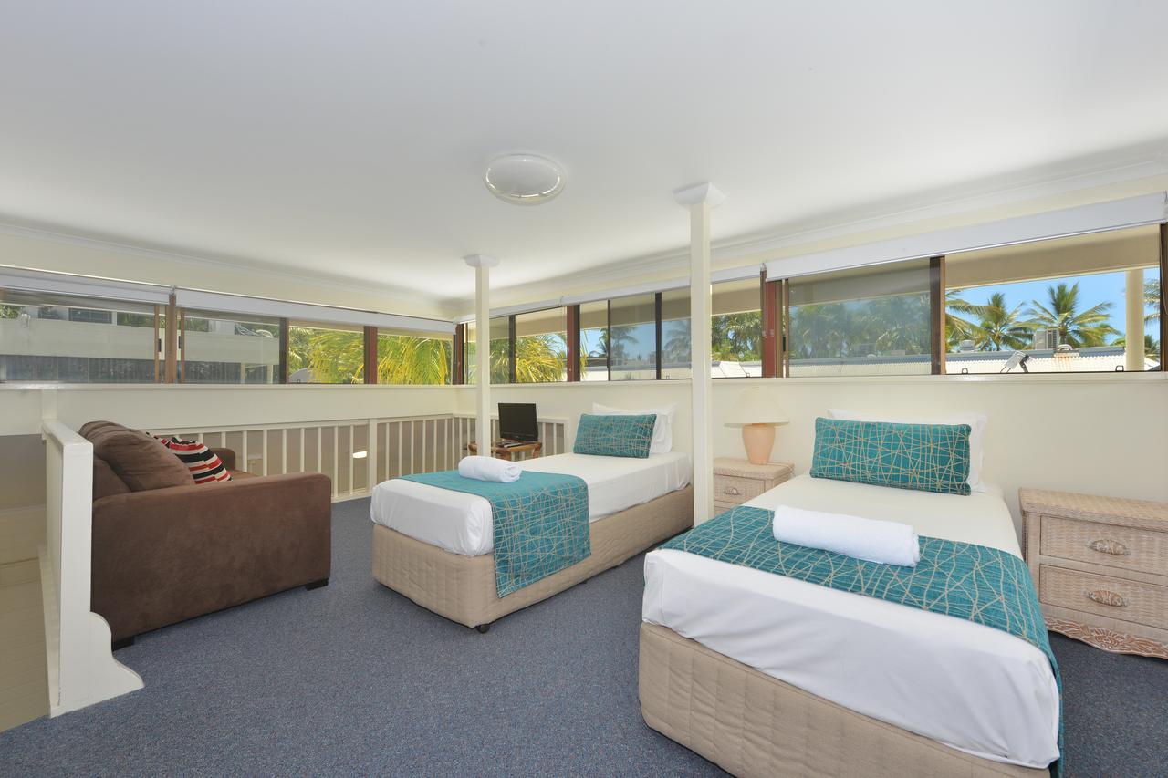 Driftwood Mantaray - Official Onsite Reception And Check In Aparthotel Port Douglas Exteriör bild
